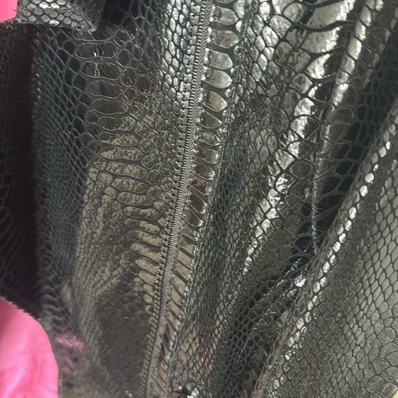 Cache Crocodile Leather Jacket - Picture 2 of 2